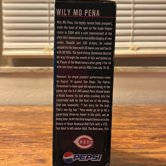 Cincinnati Reds 2005 Willy Mo Peña Bobblehead - Picture 3 of 3